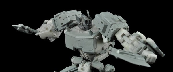 MTCD 01 Striker Manus Reveal Cross Dimension Series Unofficial Optimus Prime From Maketoys  (4 of 9)